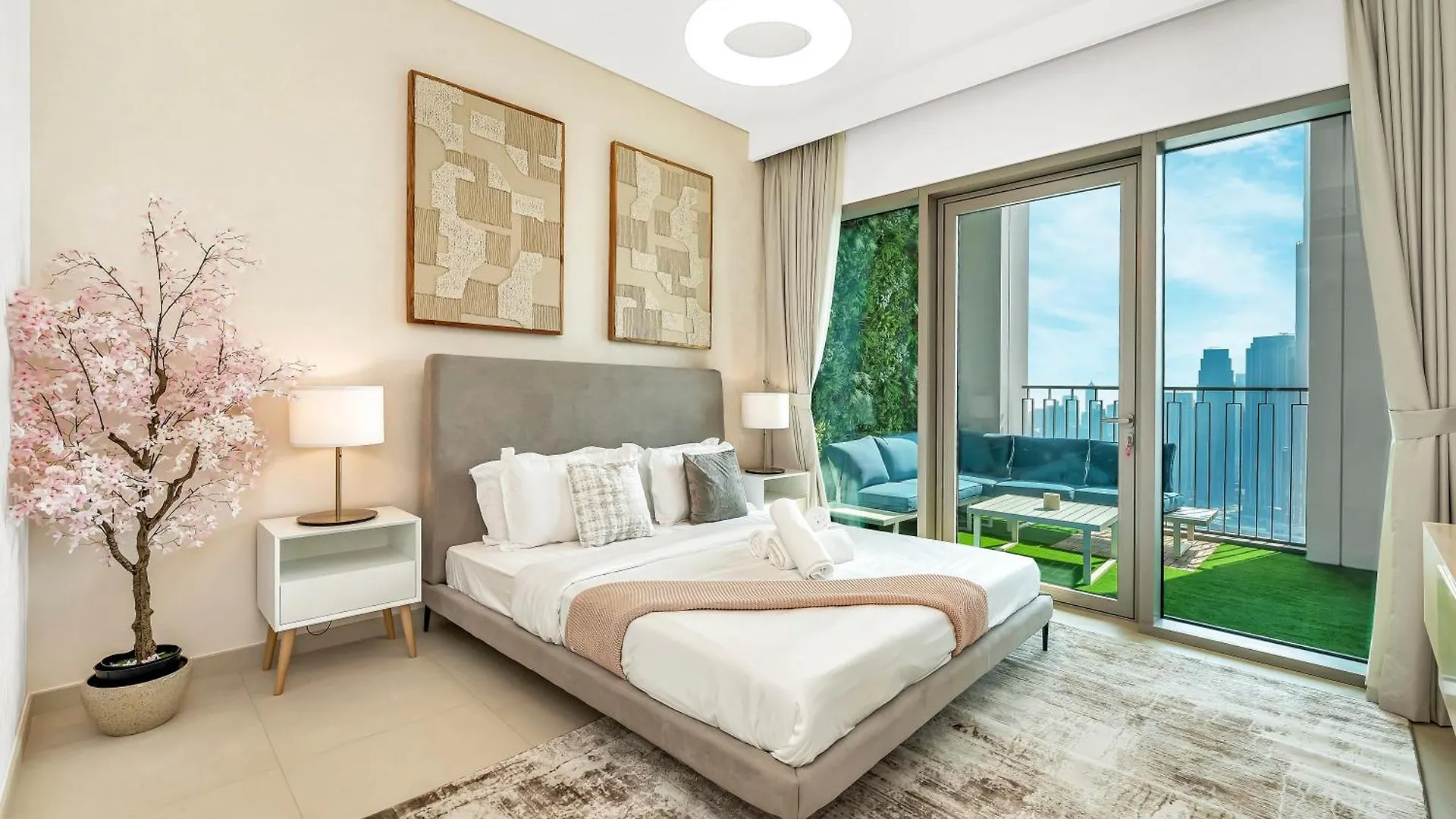 Chic 4 Bedroom Apartment I Burj Khalifa & Fountain Views I Direct Access To Dubai Mall I Free Gym, Pool, Parking Wi-Fi And Ps5 I By Skyline Serenity 0*,  United Arab Emirates