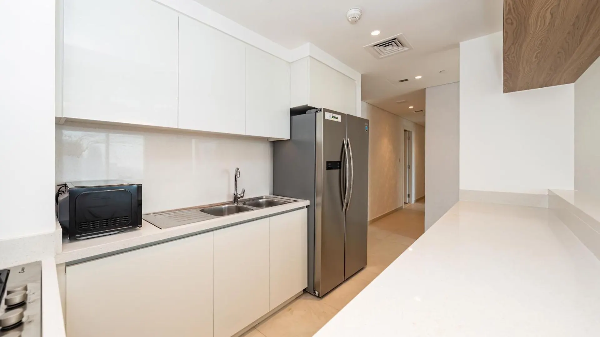 Chic 4 Bedroom Apartment I Burj Khalifa & Fountain Views I Direct Access To Dubai Mall I Free Gym, Pool, Parking Wi-Fi And Ps5 I By Skyline Serenity United Arab Emirates