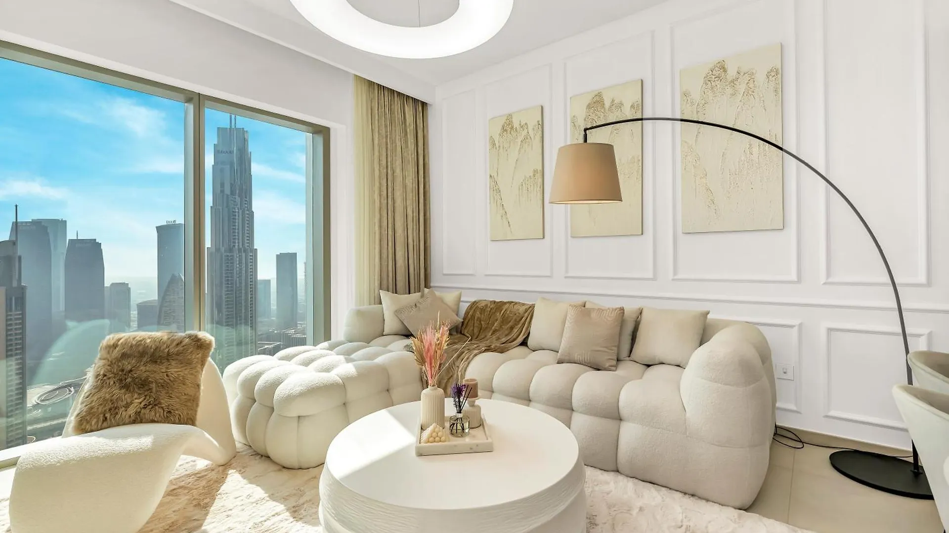 Chic 4 Bedroom Apartment I Burj Khalifa & Fountain Views I Direct Access To Dubai Mall I Free Gym, Pool, Parking Wi-Fi And Ps5 I By Skyline Serenity